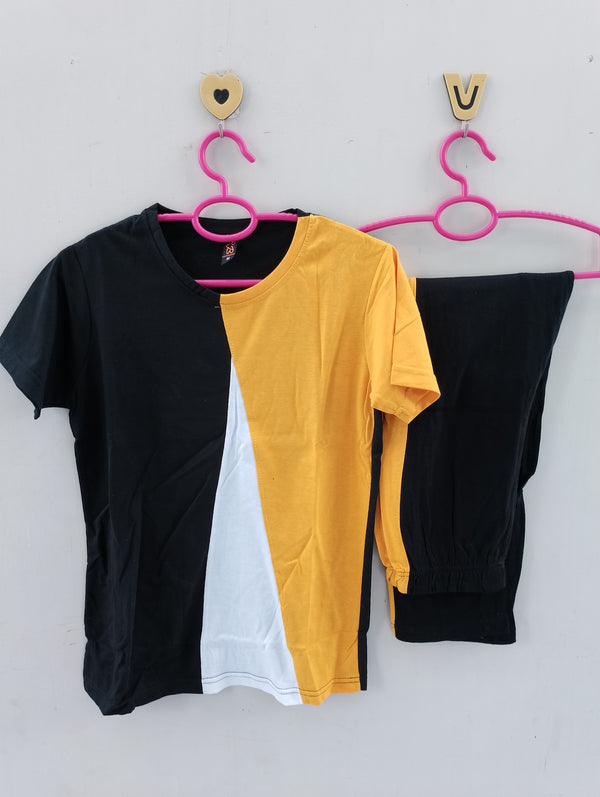 Yellow abstract cotton jersey nightsuit